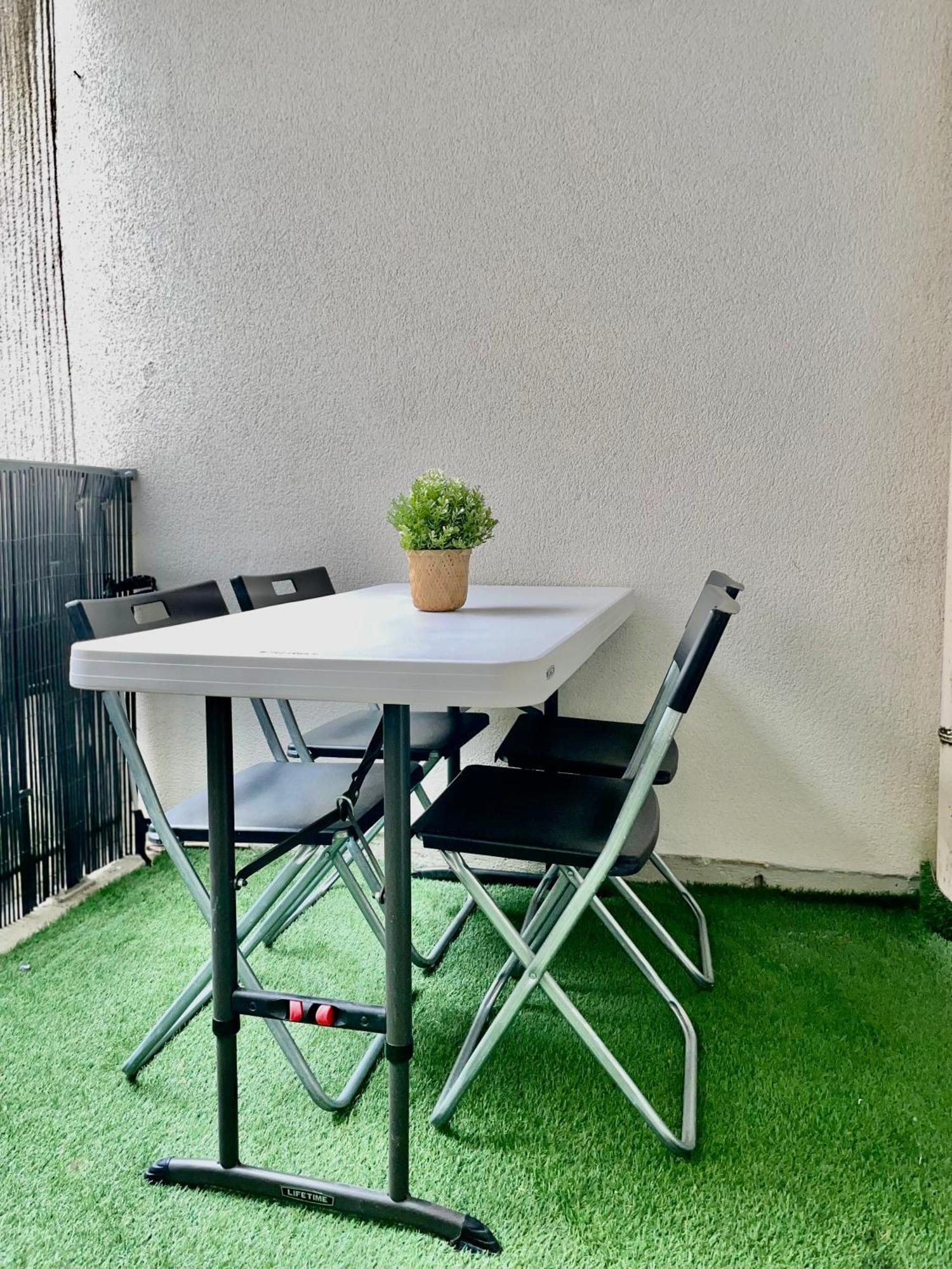 Sweet Escape Paris Centre - 3 Bds- Terrasse - Stade De France - Montmartre Saint-Ouen  Buitenkant foto